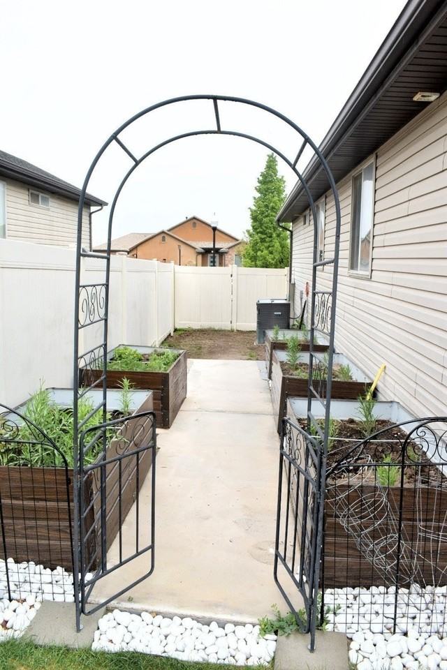 6105 W Altamira Dr - Photo 3 of 20