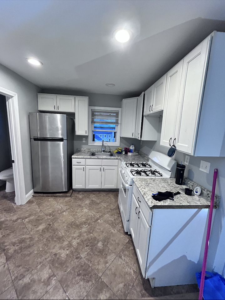 45 Fuller Avenue , Unit 3 - Photo 6 of 11