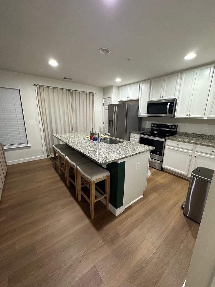 135 Intrepid Ln - Photo 2 of 17