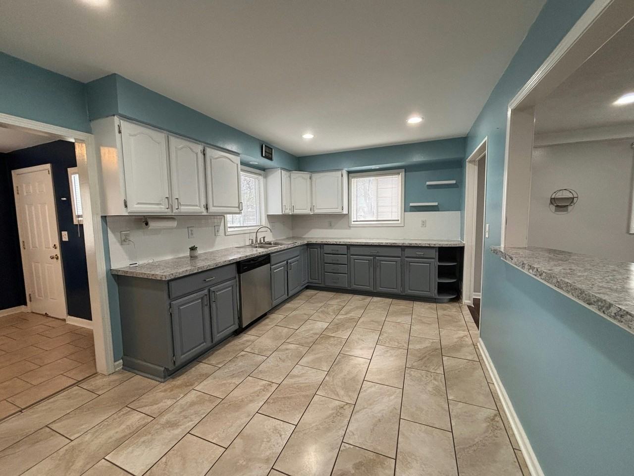 21756 Weller Avenue - Photo 6 of 14