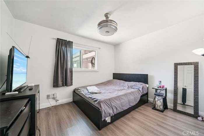 1260 Lincoln Ave - Photo 6 of 20