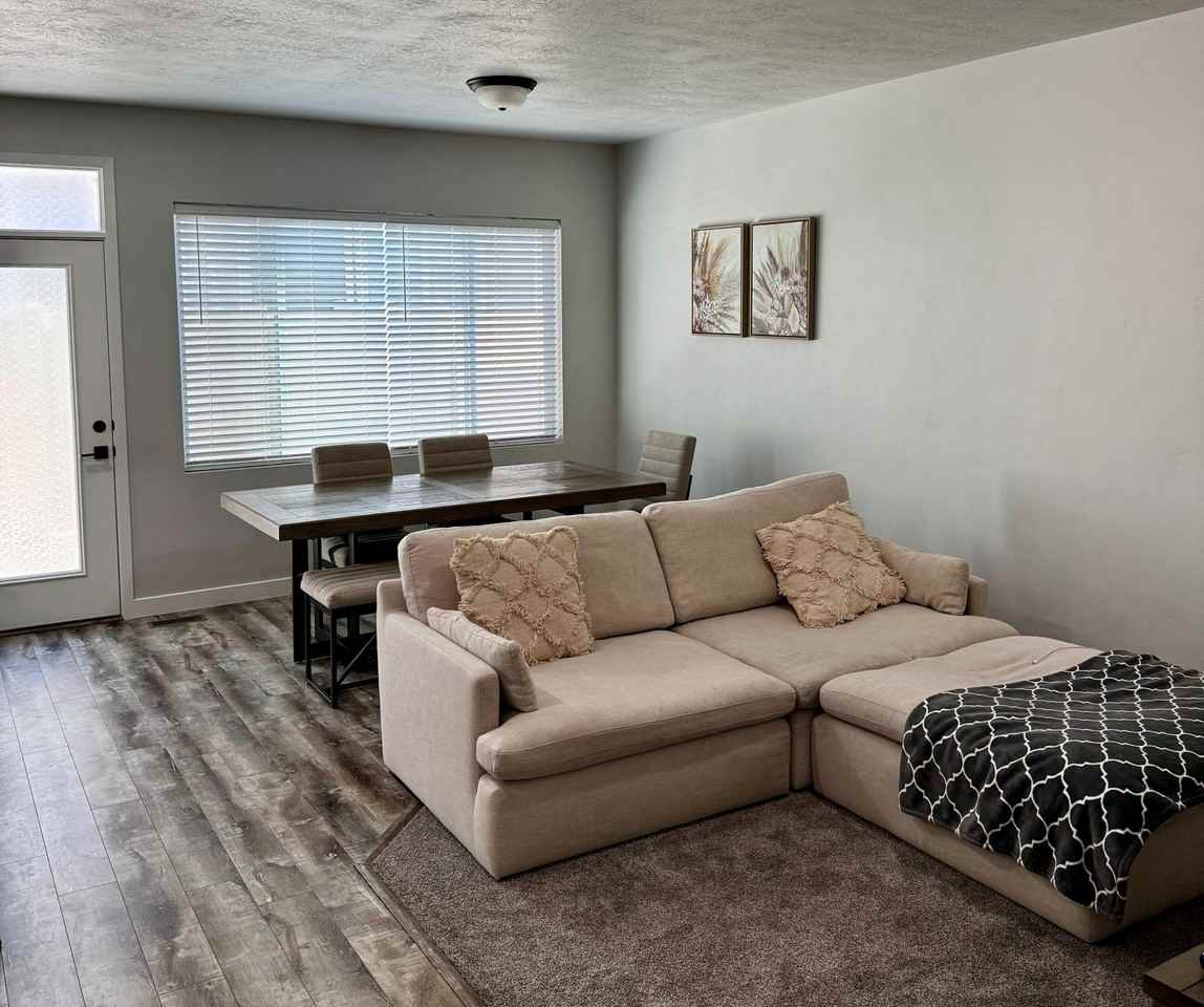 15073 S Wild Horse Way - Photo 5 of 19