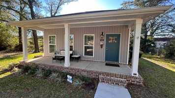 featured image of 1115 N B St