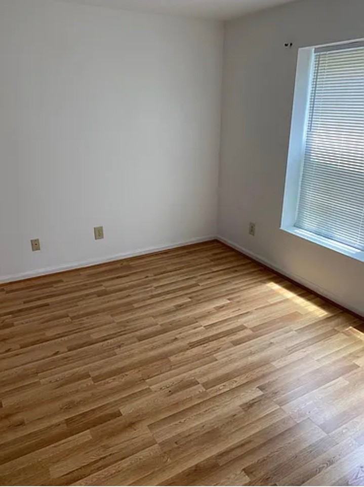 7615 Colony Ave - Photo 3 of 7