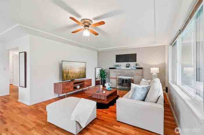 10316 Becker Dr Sw - Photo 3 of 20