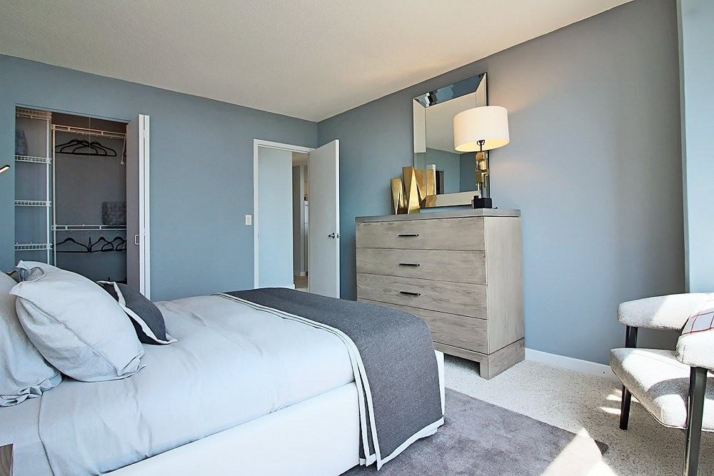 1210 S Michigan Ave - Photo 5 of 13
