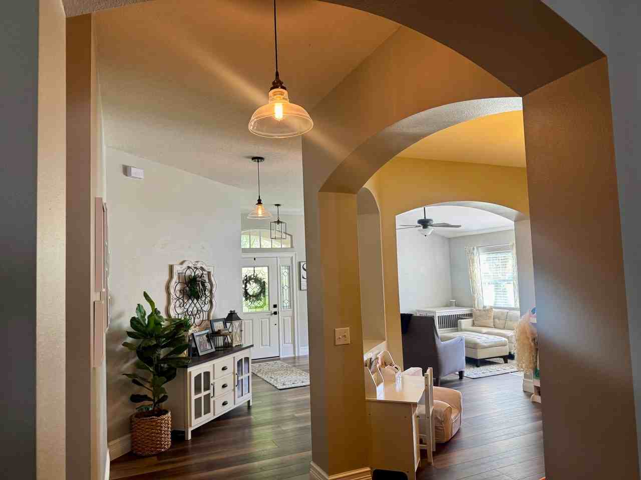 2735 Valencia Grove Dr - Photo 3 of 20