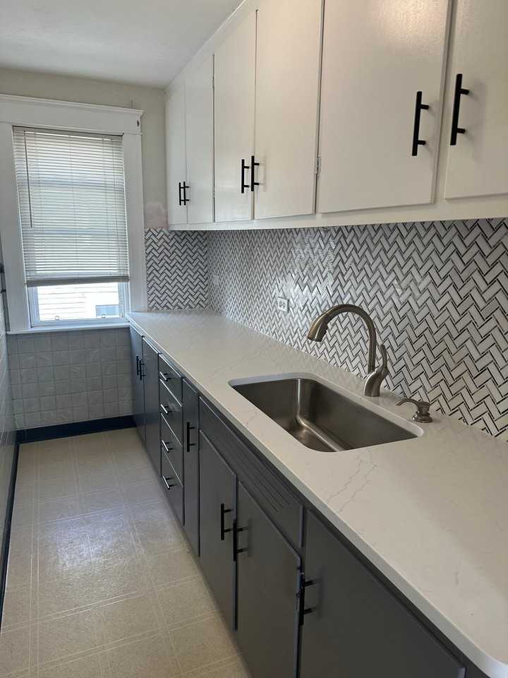 30 Strathmore Rd #2 - Photo 2 of 7