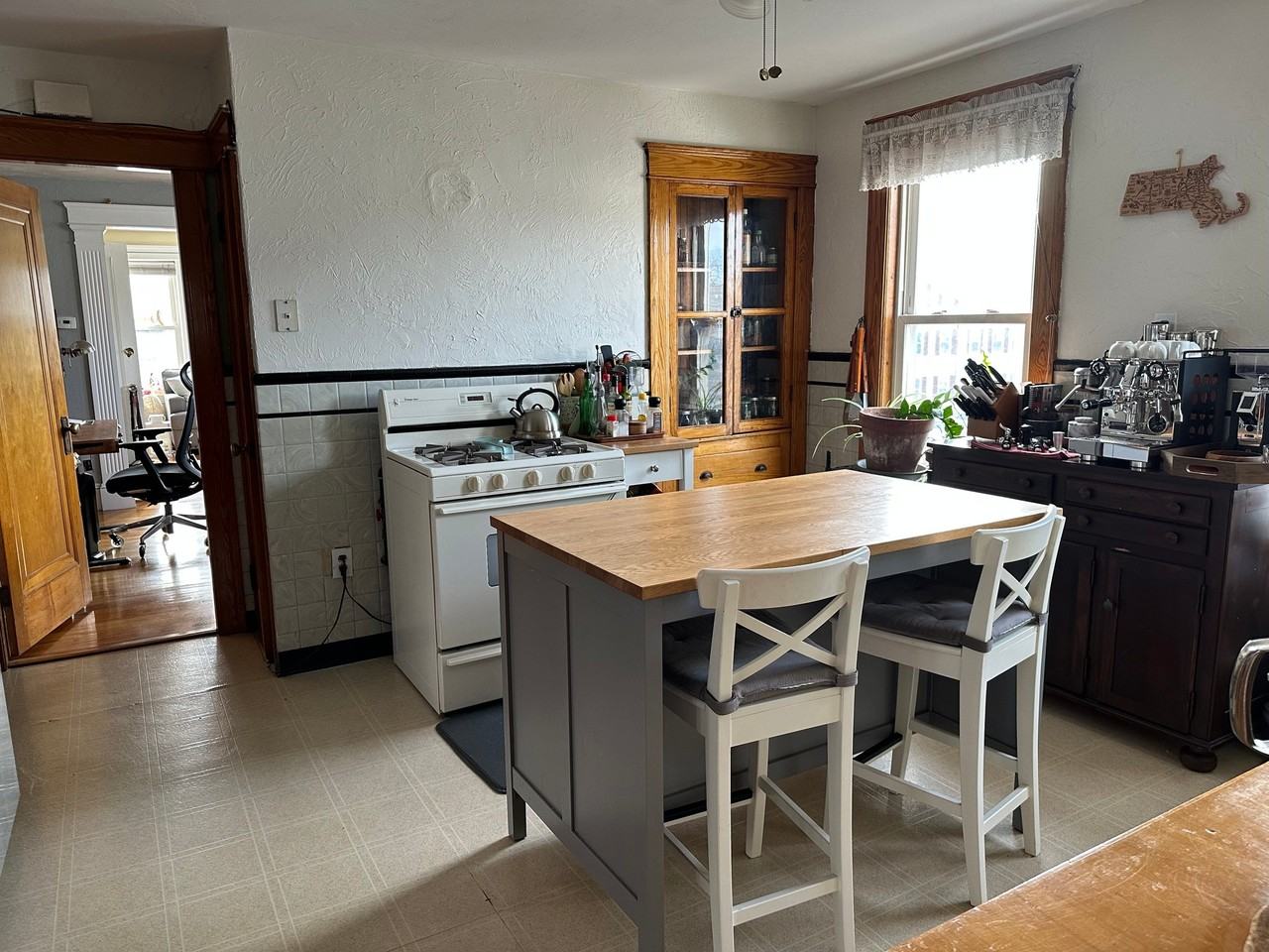 30 Strathmore Rd #2 - Photo 5 of 7