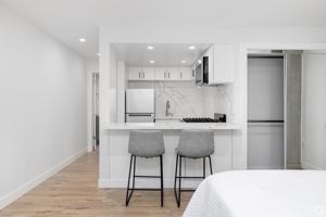 featured image of 2405 Roscomare Road #11