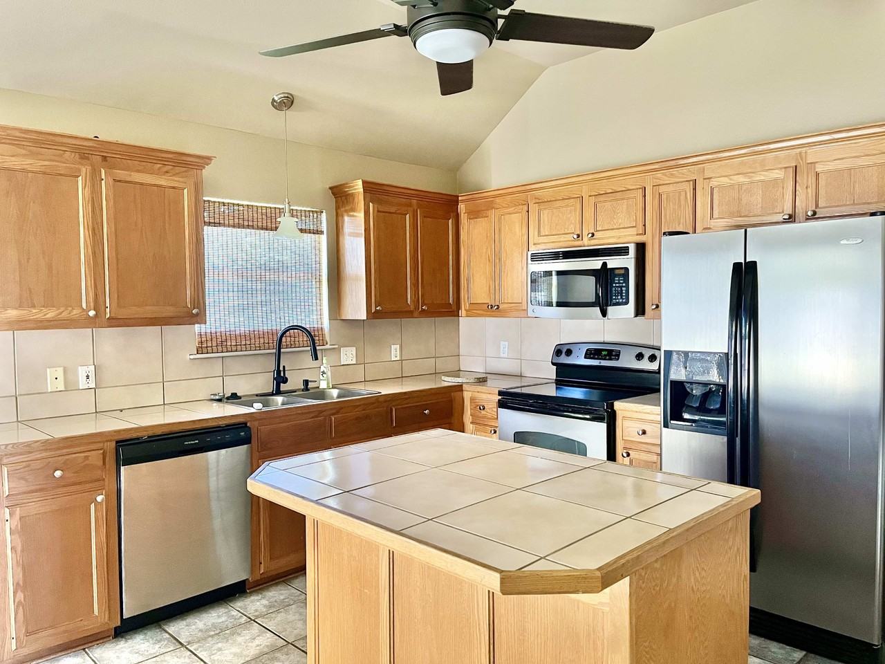 17410 Chasefield Ave #1 - Photo 4 of 16