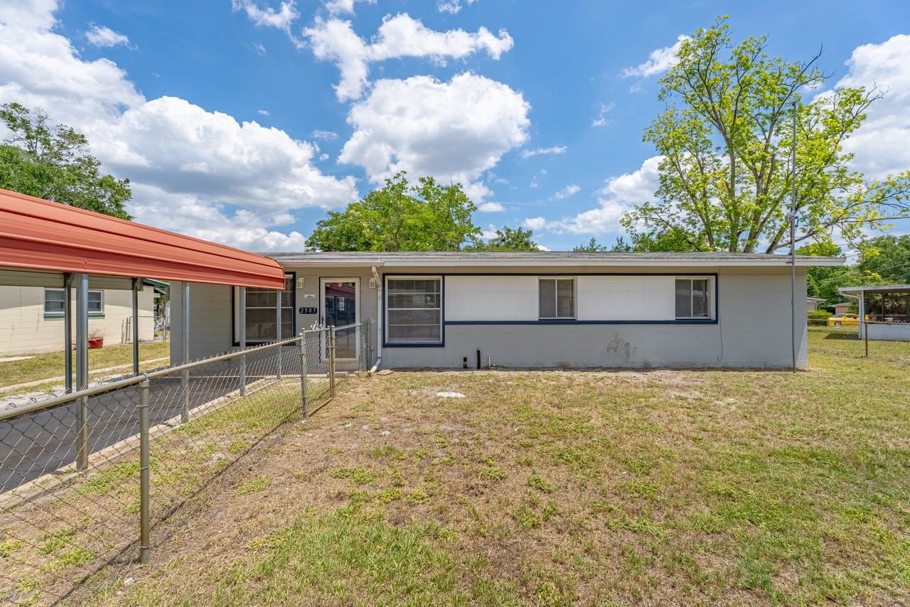 2505 Lourdes Dr W #1 - Photo 5 of 23