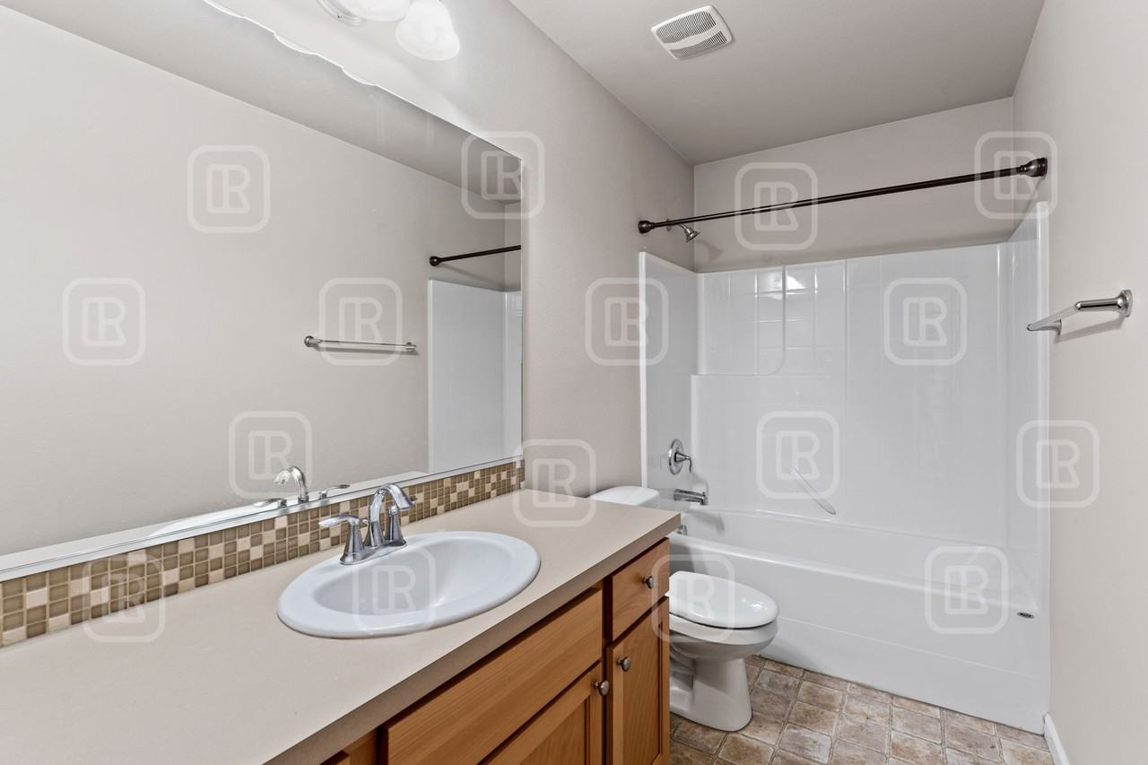 2211 Oakland Ln #1 - Photo 7 of 26