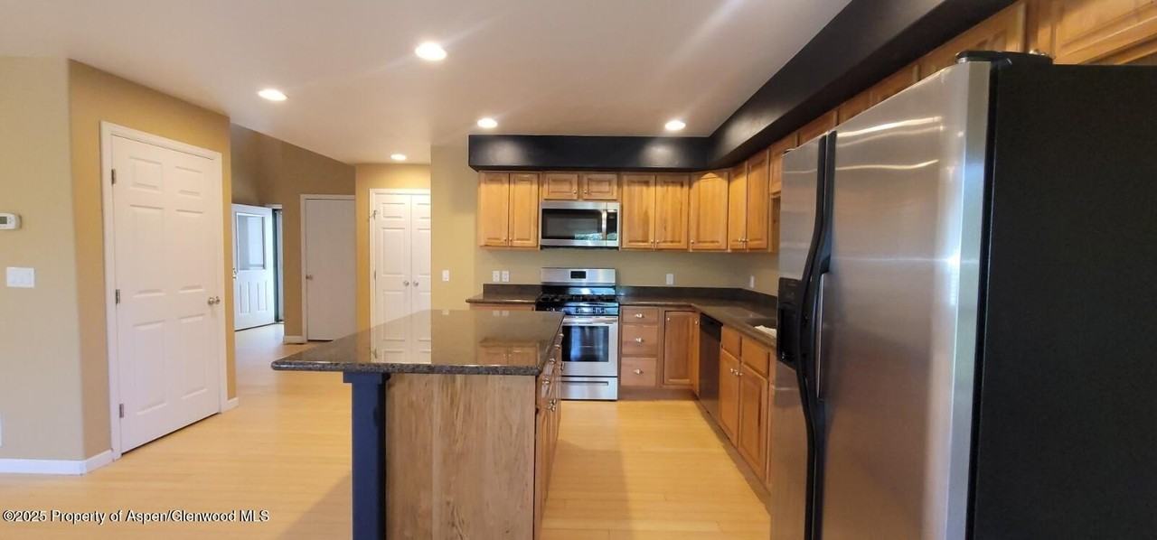 668 Alder Ridge Lane - Photo 5 of 48