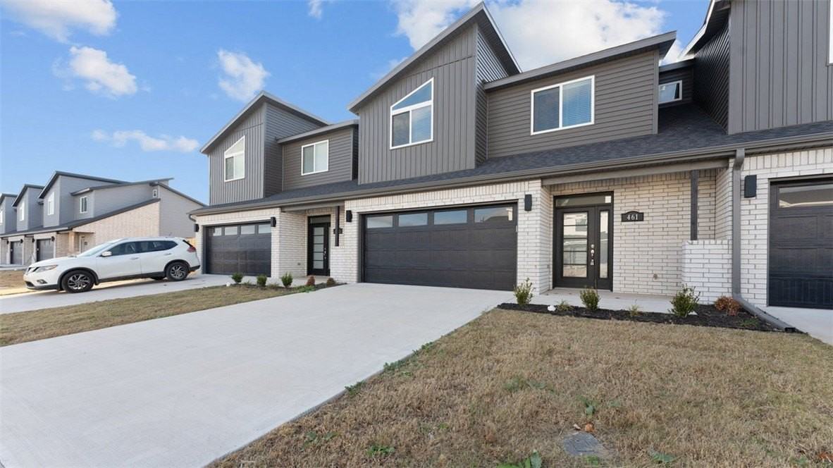 451 Azurite Rd - Photo 2 of 9