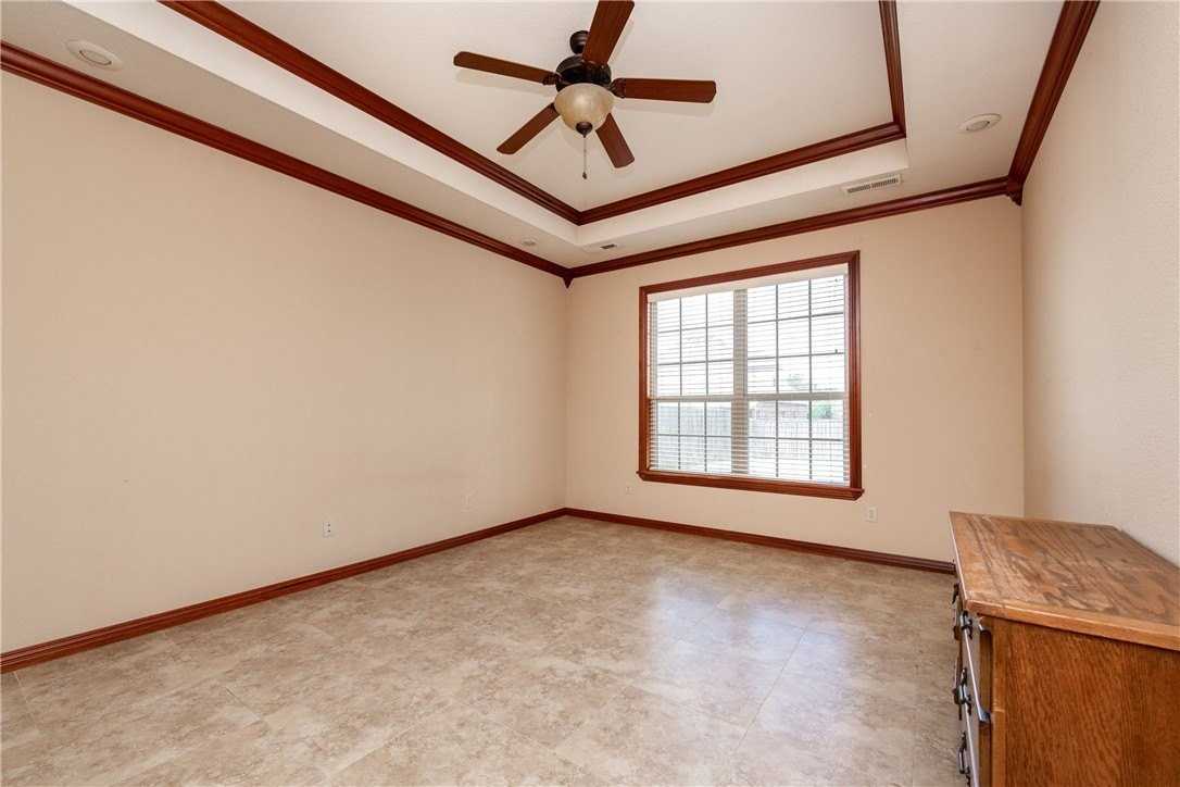 3902 Sw Banbury Dr - Photo 4 of 15