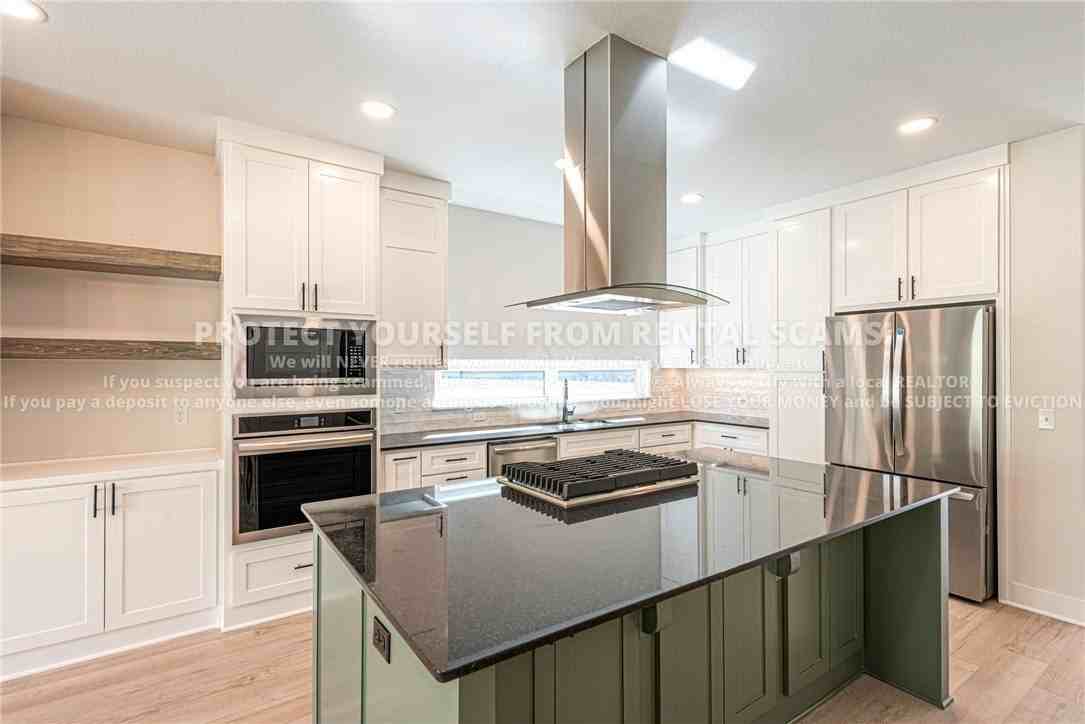 956 W Boone St - Photo 5 of 23