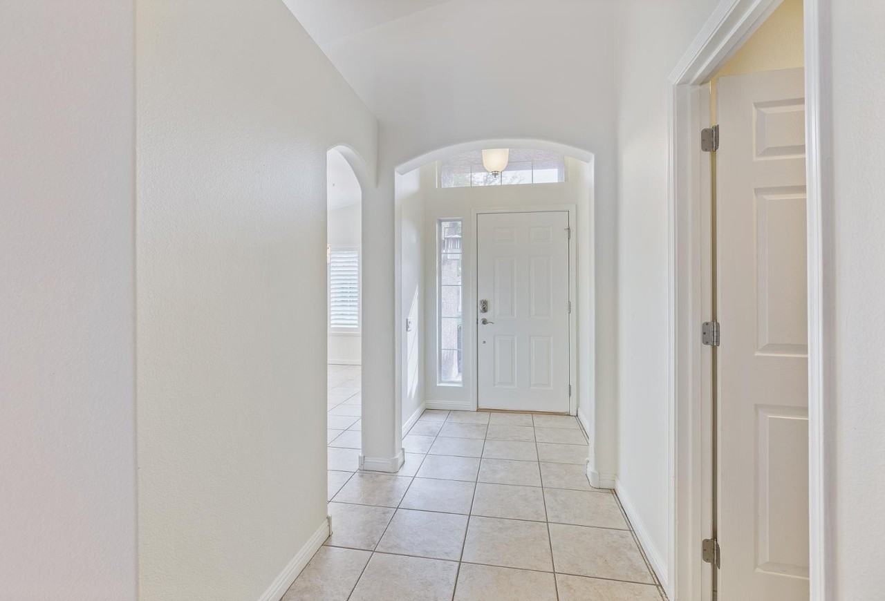 7362 E Hanover Way - Photo 5 of 31
