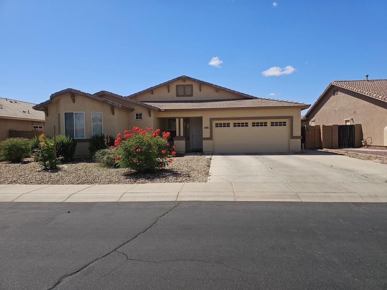 18515 W Caribbean Ln - Photo 2 of 29