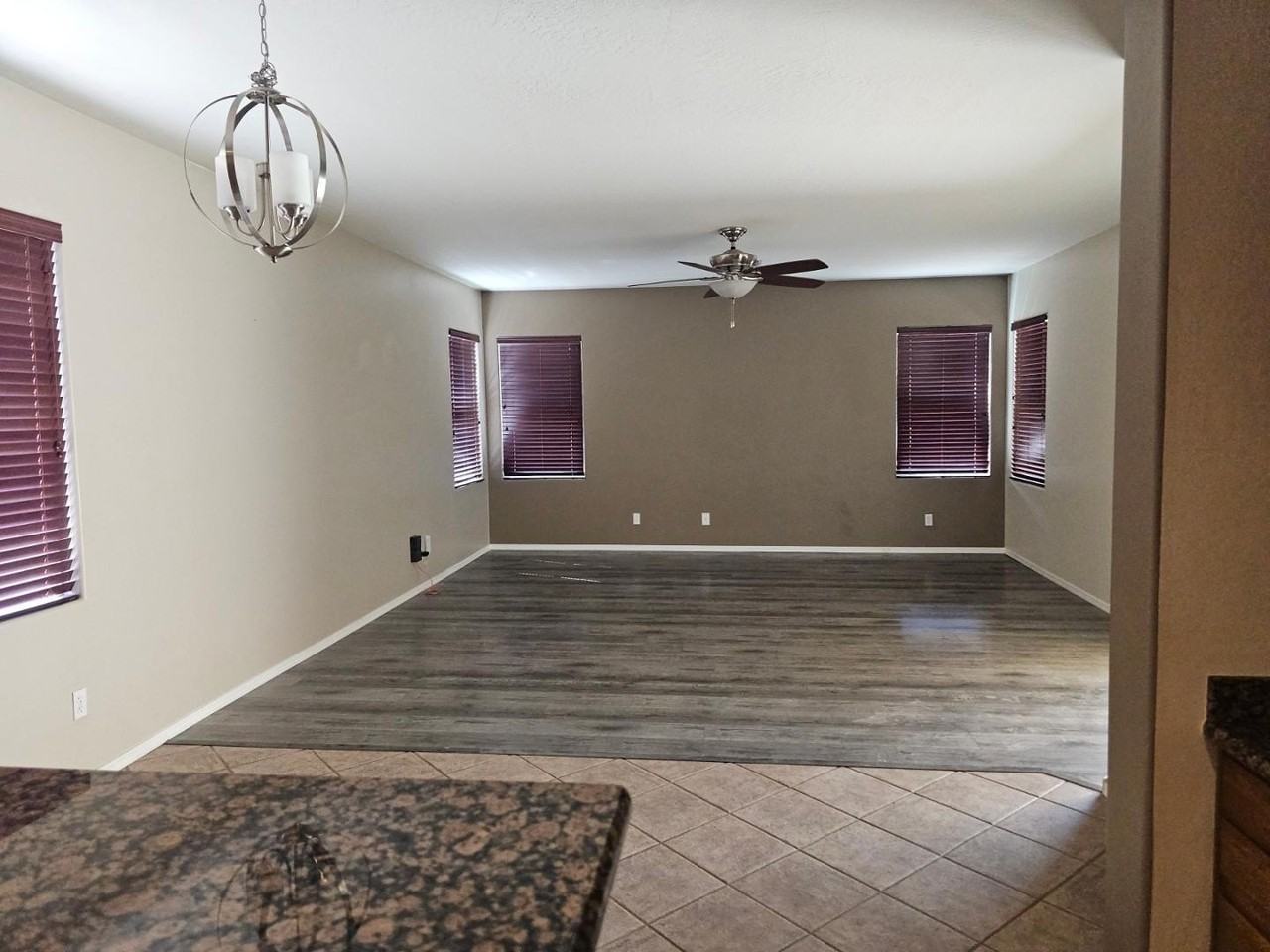 18515 W Caribbean Ln - Photo 6 of 29