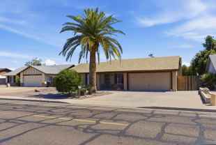 4047 W Sweetwater Ave - Photo 1 of 1