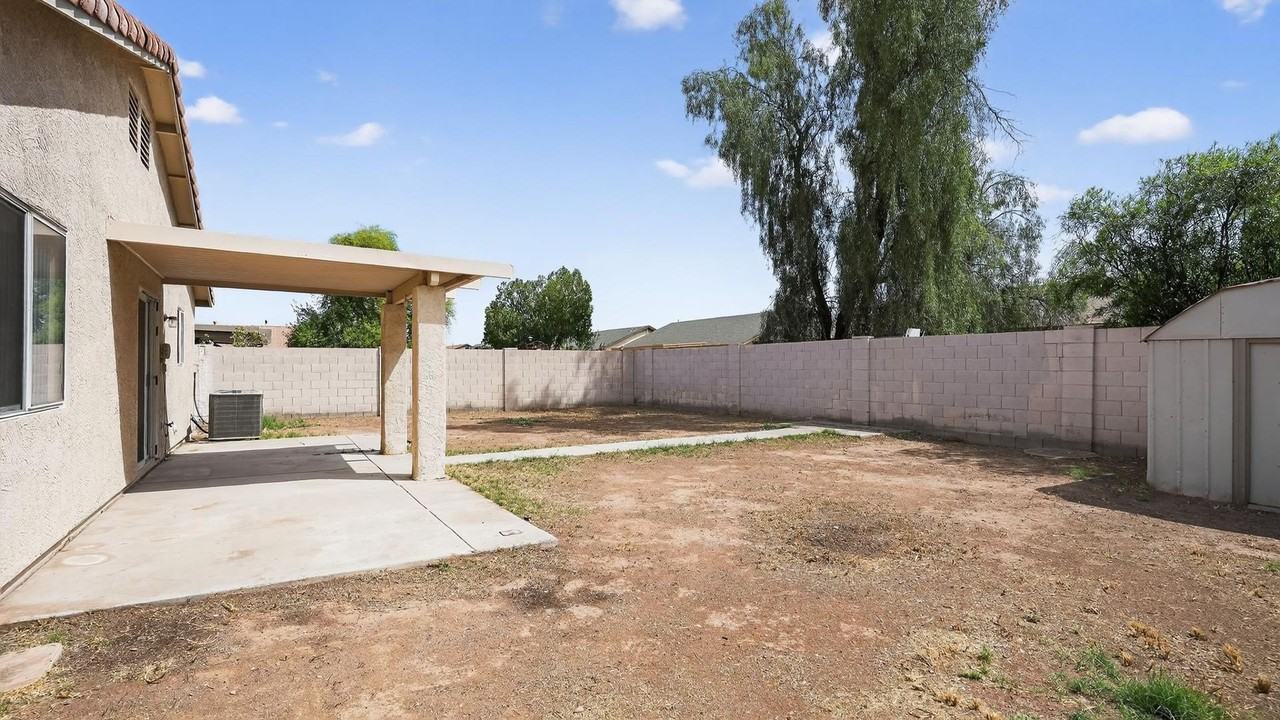 7395 W San Miguel Ave - Photo 3 of 16