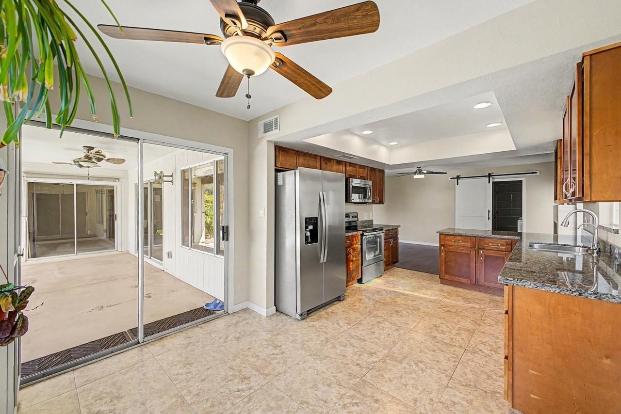 1056 W Pecos Ave - Photo 4 of 38