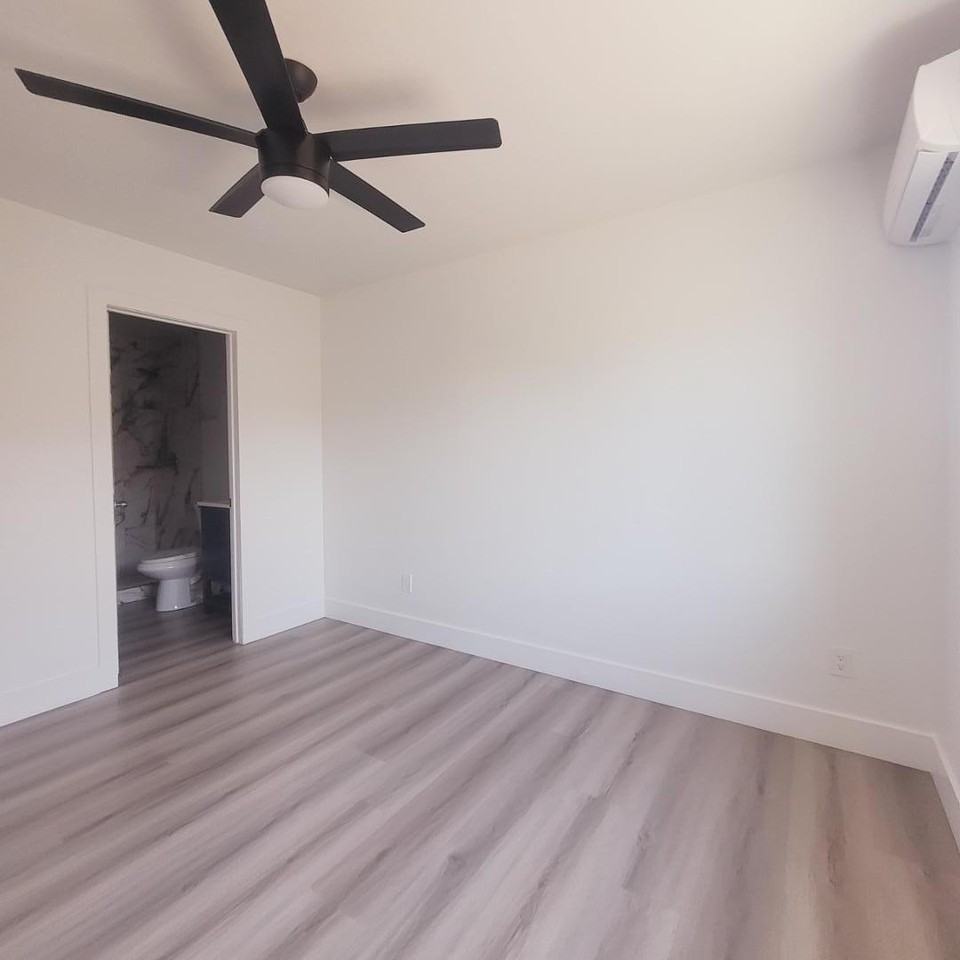 7263 W College Dr - Photo 3 of 12