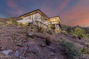 featured image of 6111 E Victoria Dr