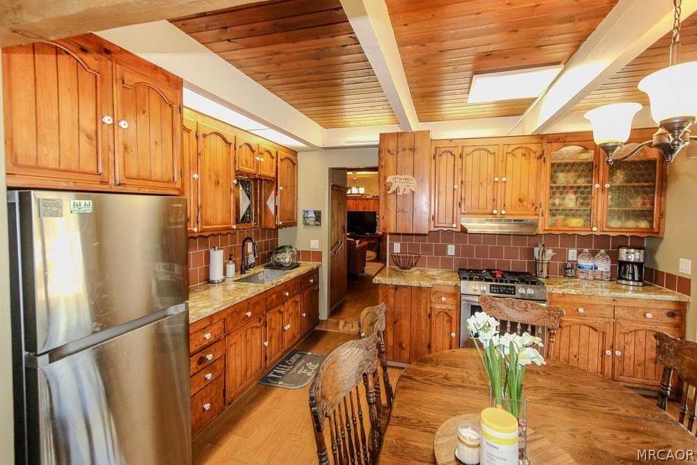 1159 Anita Ave - Photo 7 of 34