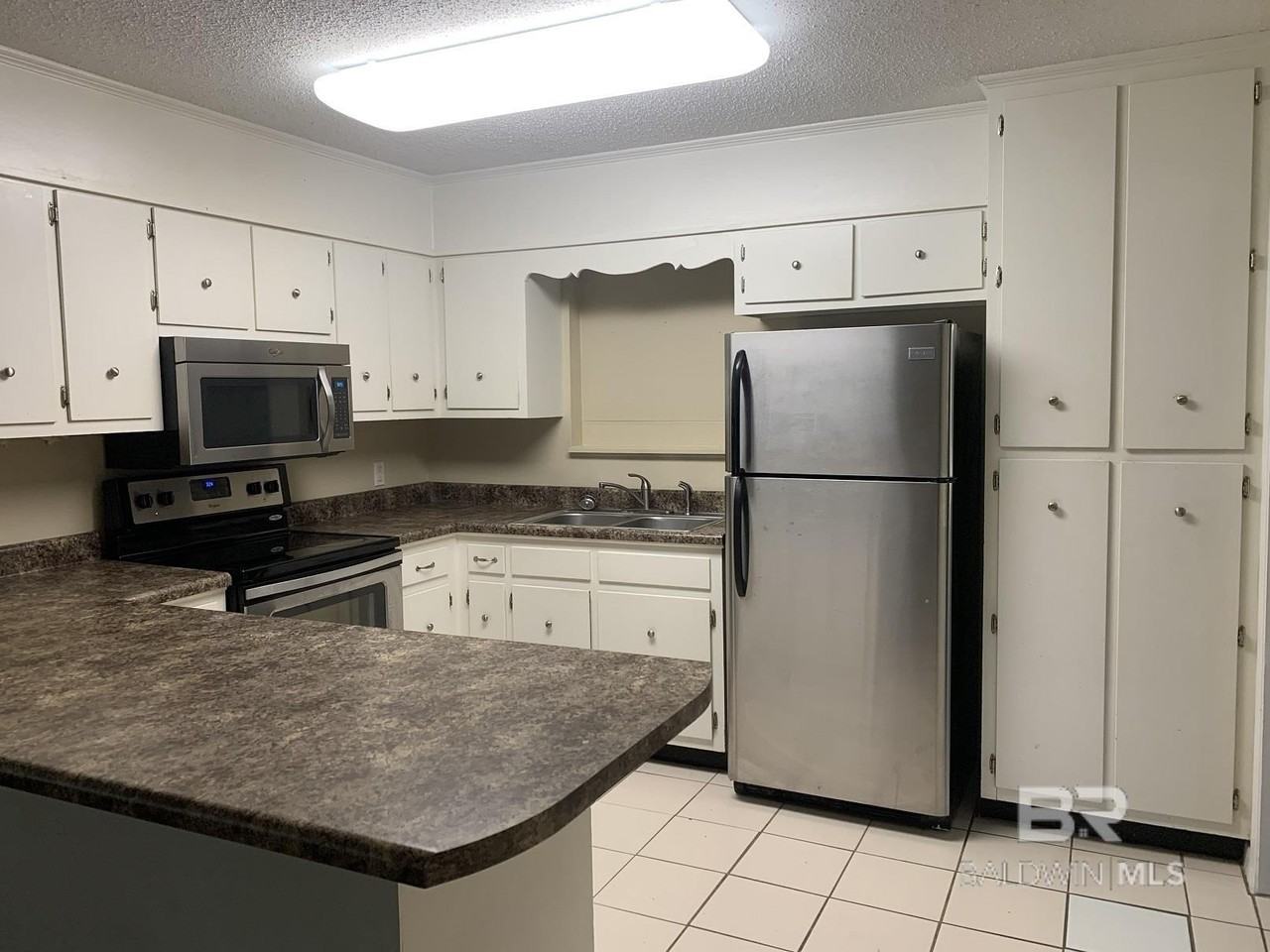 22 Cavalry Cir - Photo 3 of 9