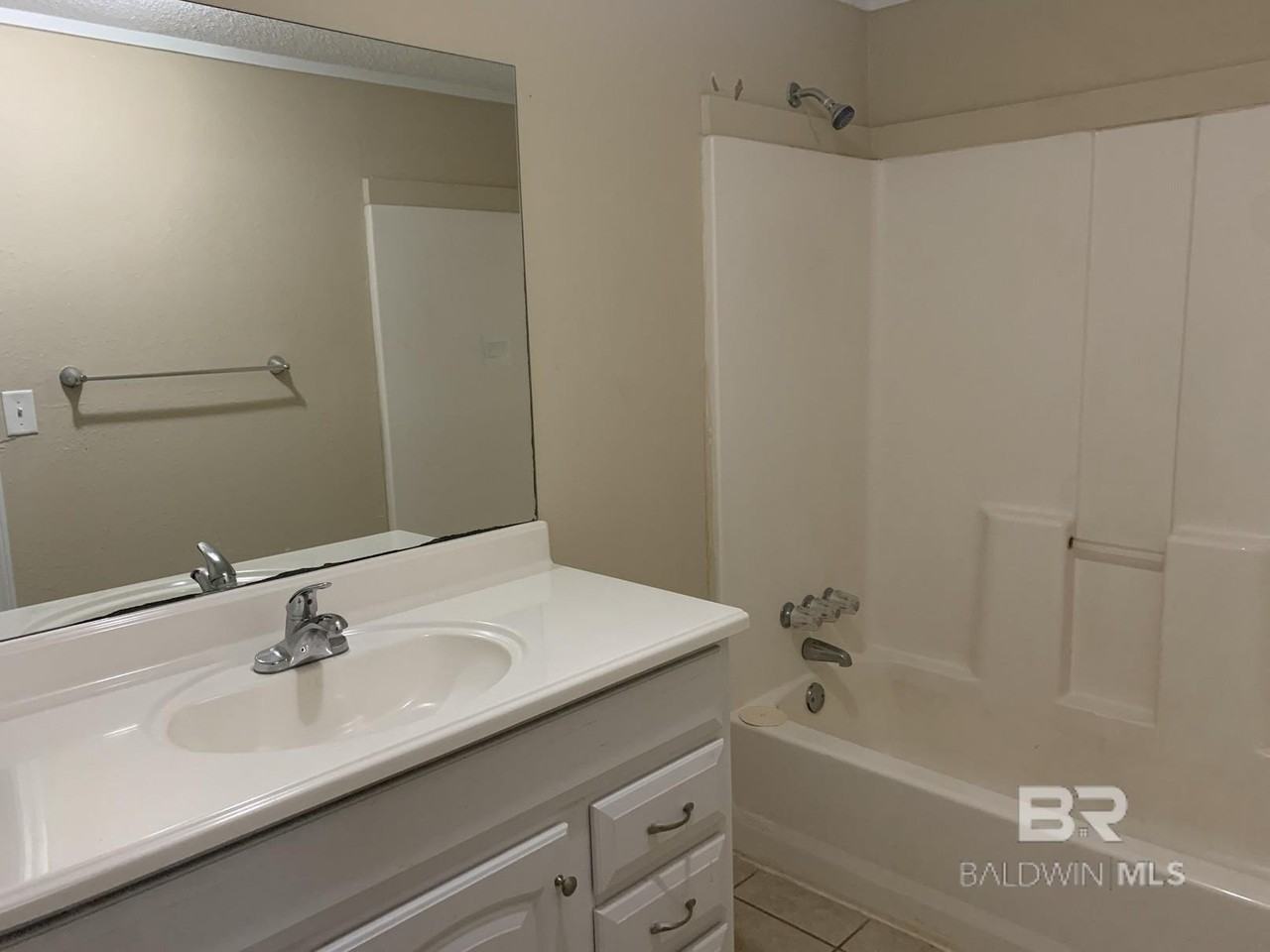 22 Cavalry Cir - Photo 7 of 9