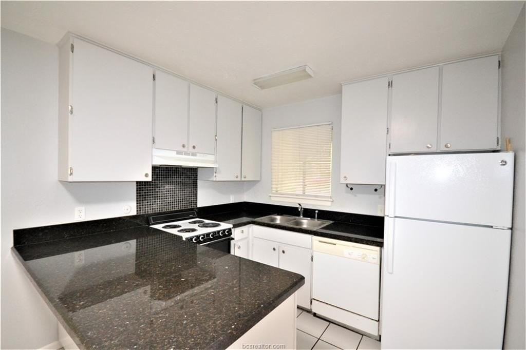 1713 Lawyer St #B - Photo 7 of 12