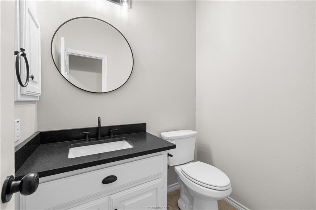 1301 Essex Grn - Photo 4 of 25