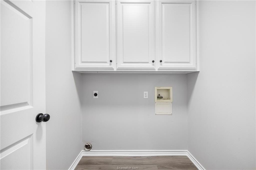 1301 Essex Grn - Photo 5 of 25