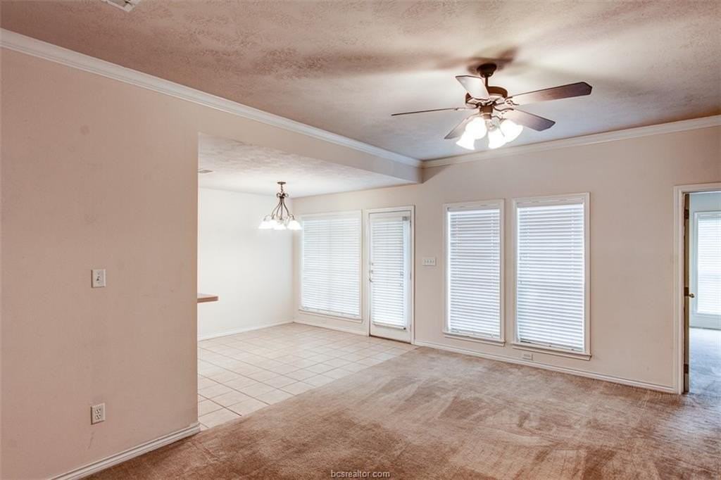 113 Karten Ln - Photo 4 of 27