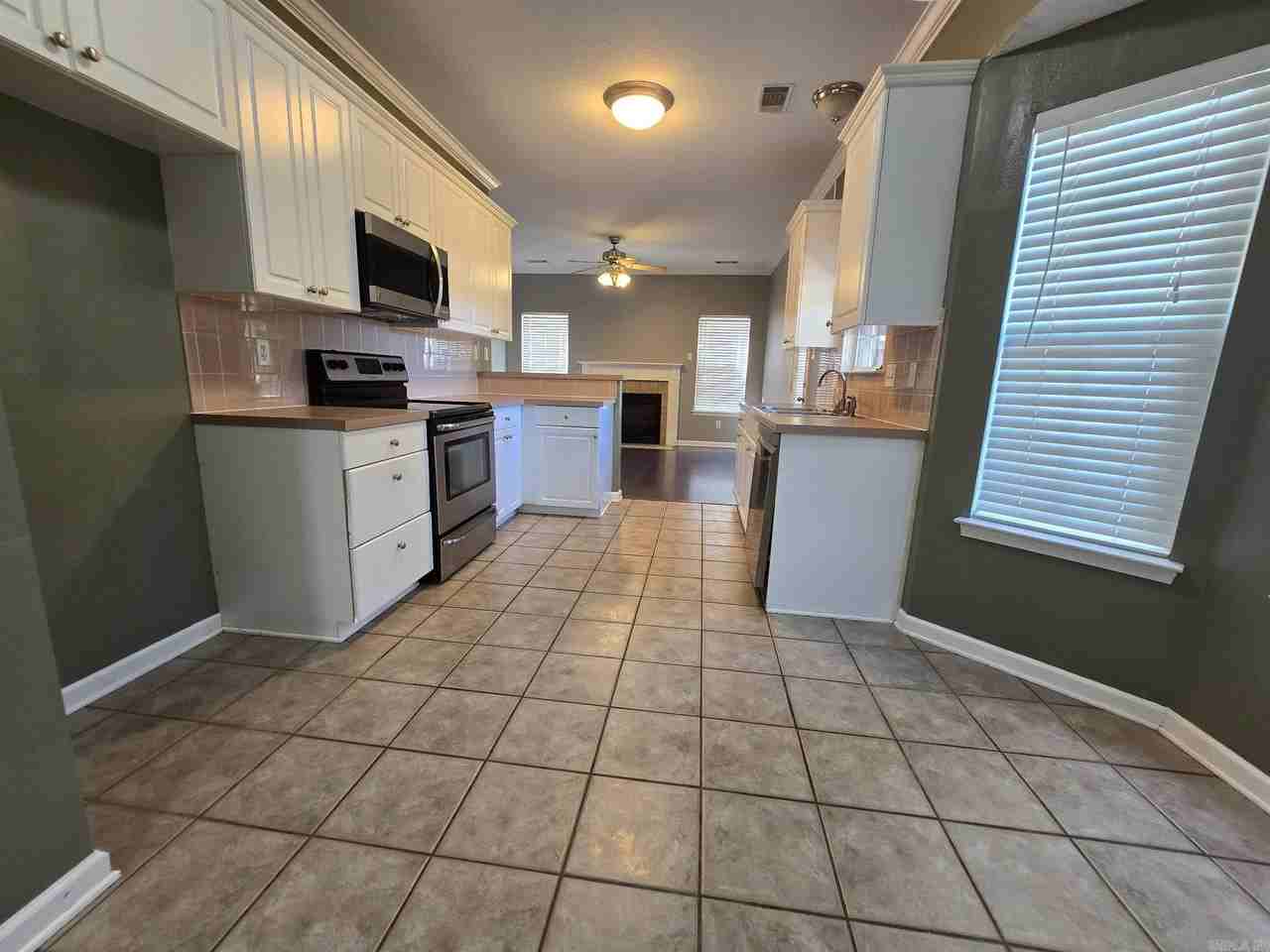 3215 Shelby Dr - Photo 5 of 15