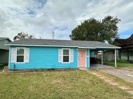 featured image of 225 W Kenedy Ave