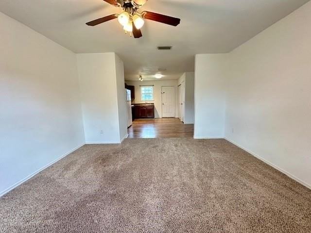 225 W Kenedy Ave - Photo 4 of 11