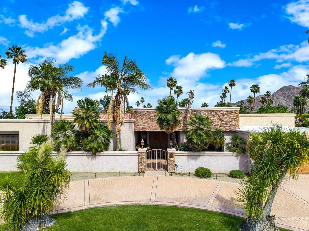 45640 Rancho Palmeras Dr - Photo 2 of 48