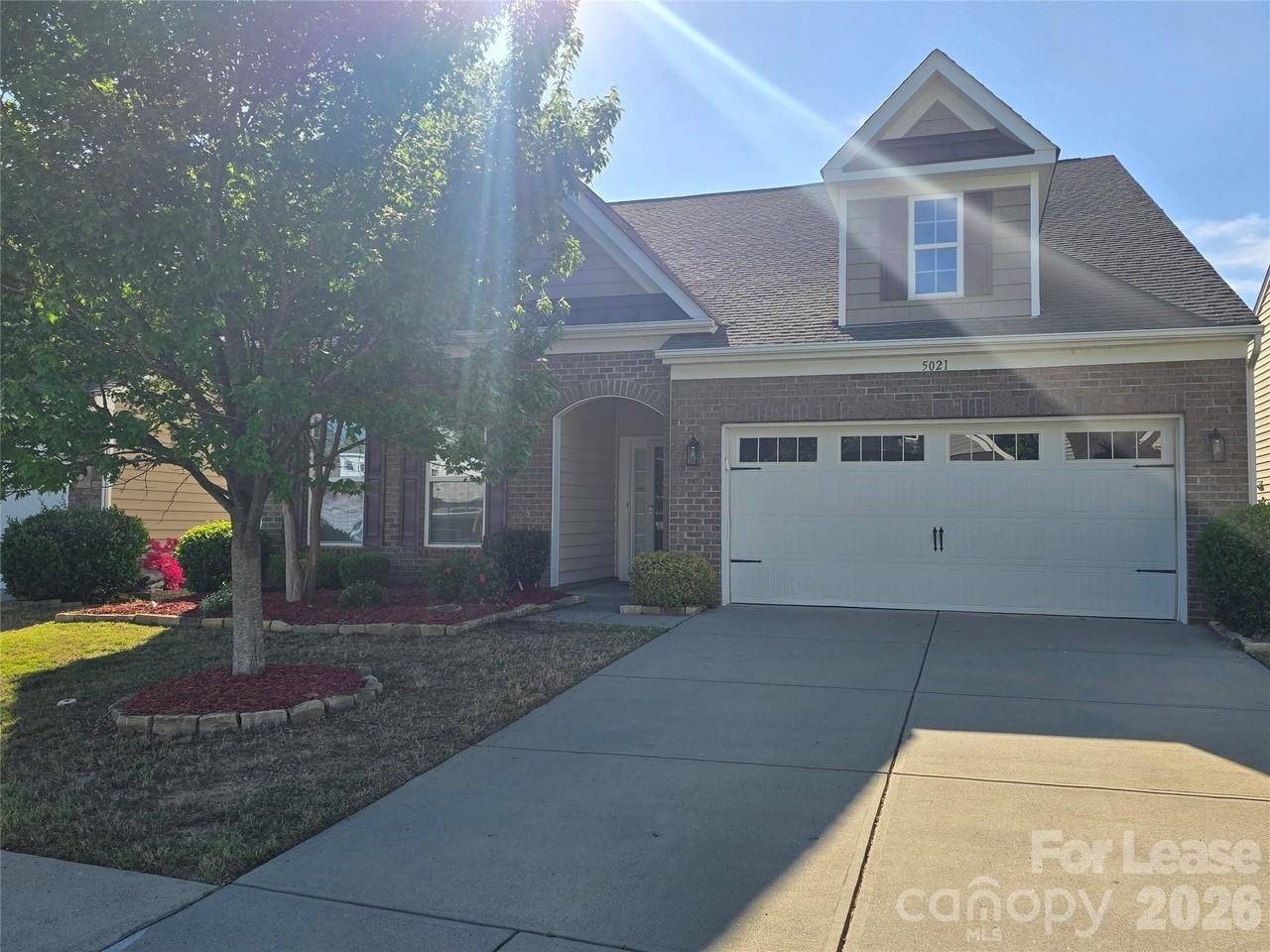 5021 Kinross Ln - Photo 6 of 28