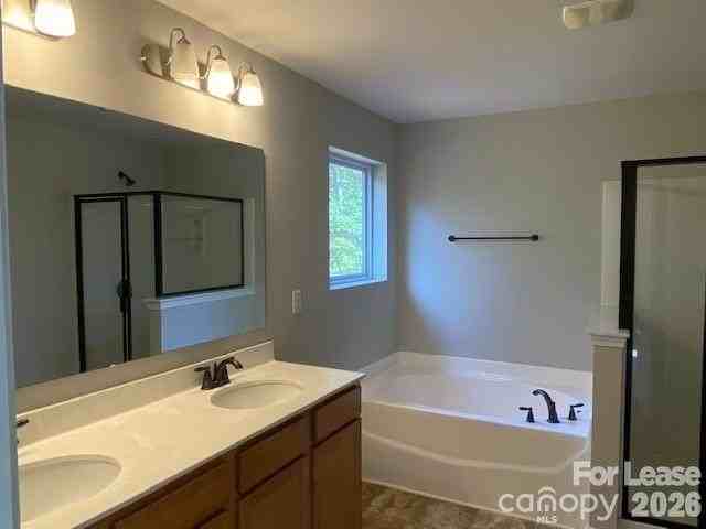 1914 Madeira Cir - Photo 3 of 11