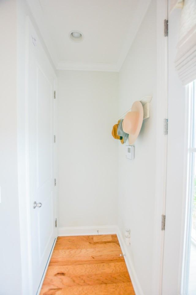 1596 Prince Edward St - Photo 3 of 31