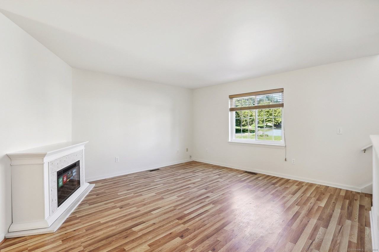 14 South St #12 - Photo 3 of 28