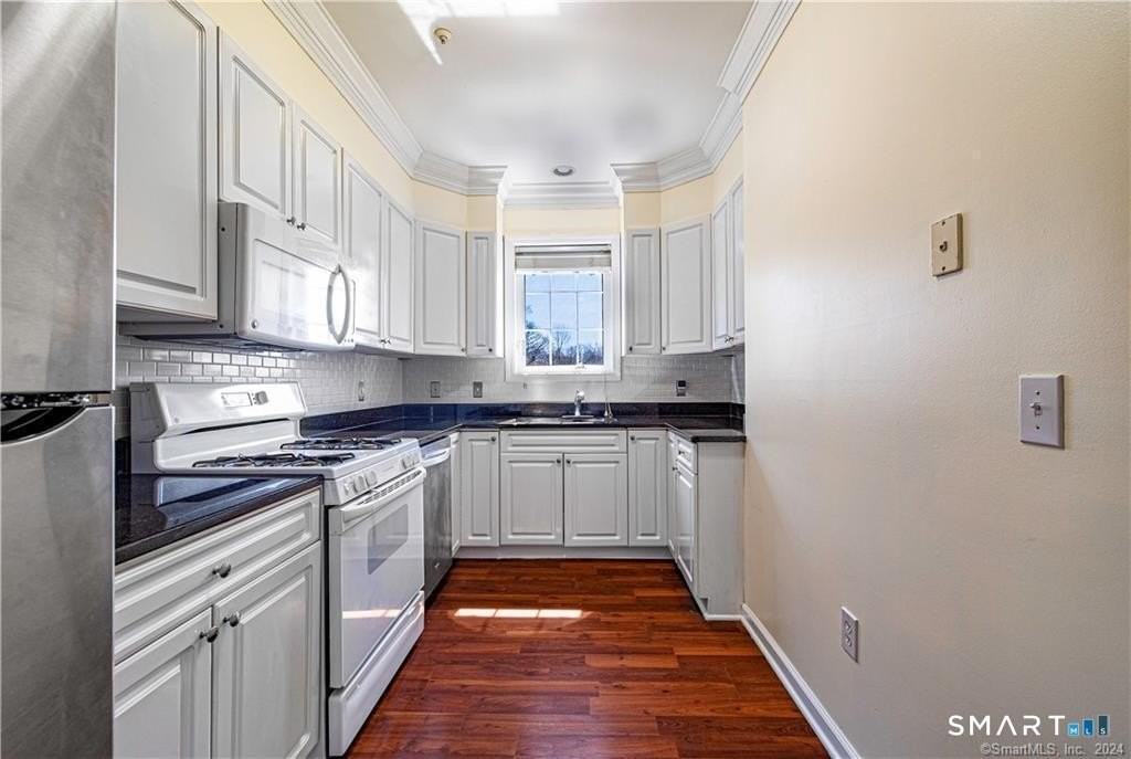 105 Richards Ave #1305 - Photo 4 of 22