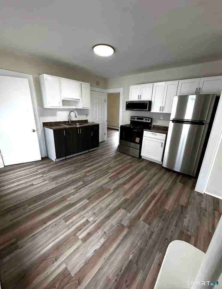 42 Spring St #2 - Photo 4 of 15