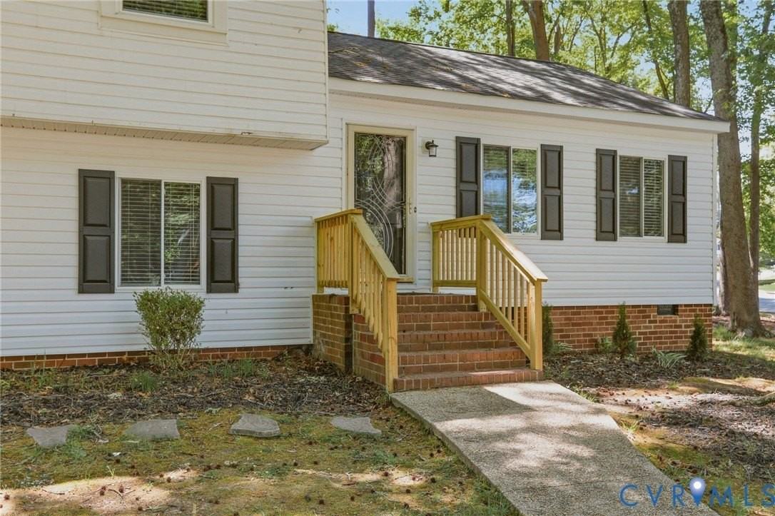 9015 Covewood Rd - Photo 3 of 29