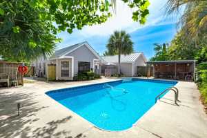 featured image of 301 Cypress St