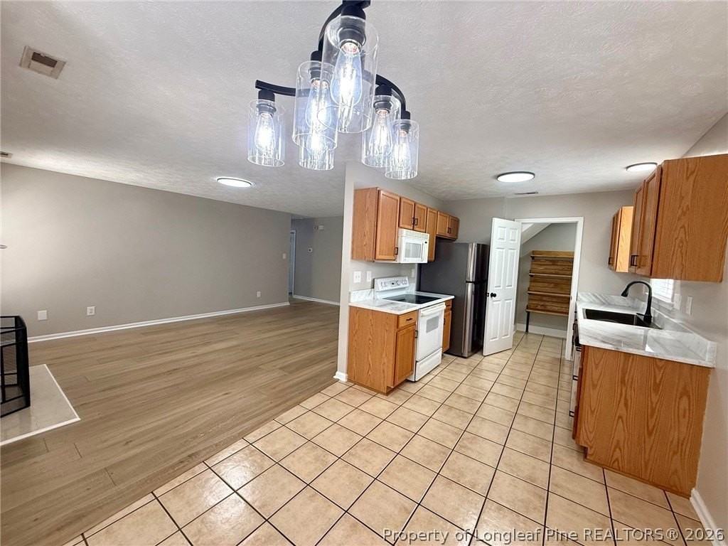604 Raven Pl - Photo 6 of 44