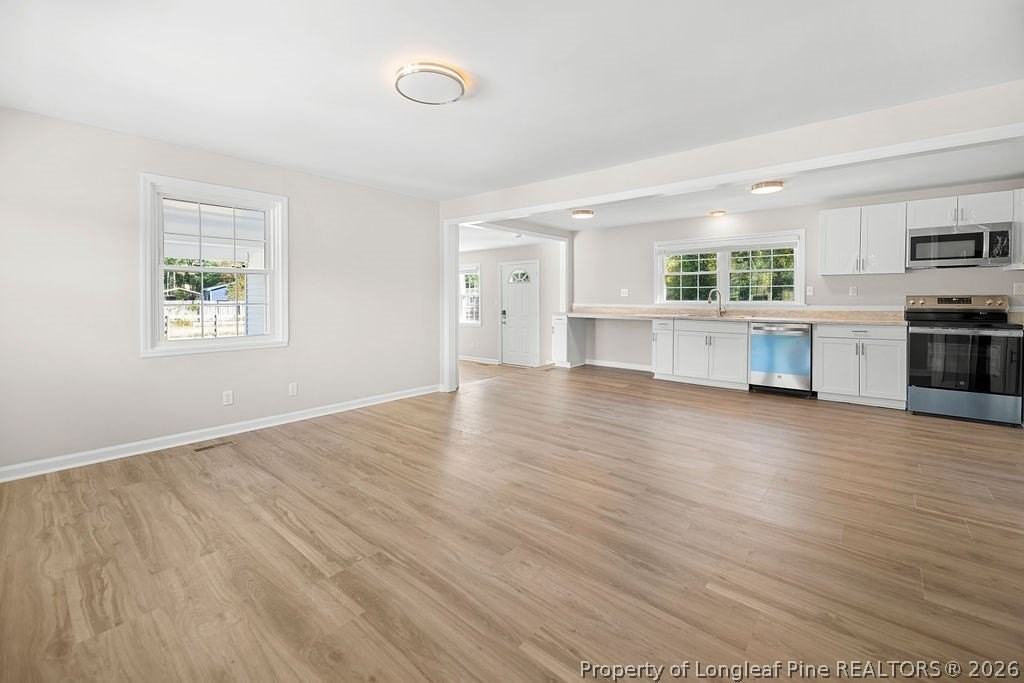 4066 Hummingbird Pl - Photo 7 of 32
